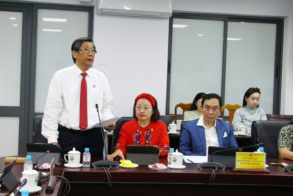 Các đại biểu đóng góp ý kiến về các chương trình, thời gian tổ chức họp mặt đồng hương.