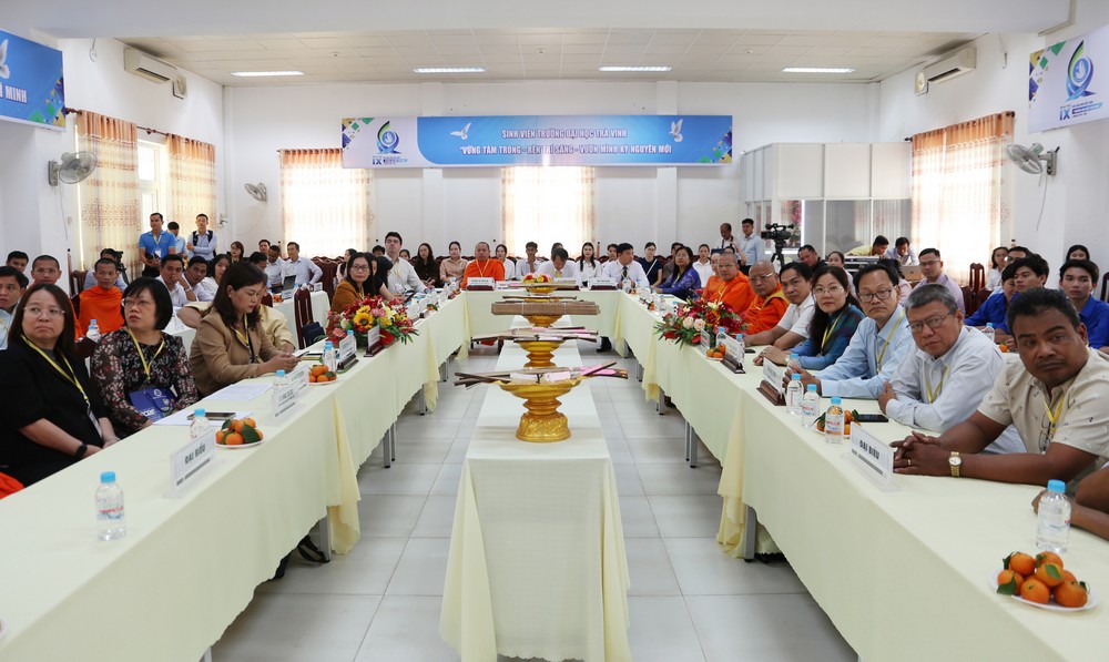 Quang cảnh buổi tọa đàm.