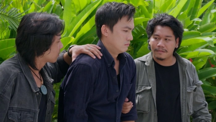 Bi kịch nối tiếp bi kịch: Gia đình ông Phong chao đảo vì món nợ đỏ đen của cậu Ba