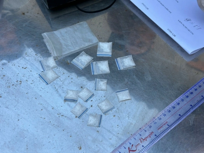 Bắt giữ 2 đối tượng tàng trữ trái phép chất ma túy tại xã Bảo Thạnh