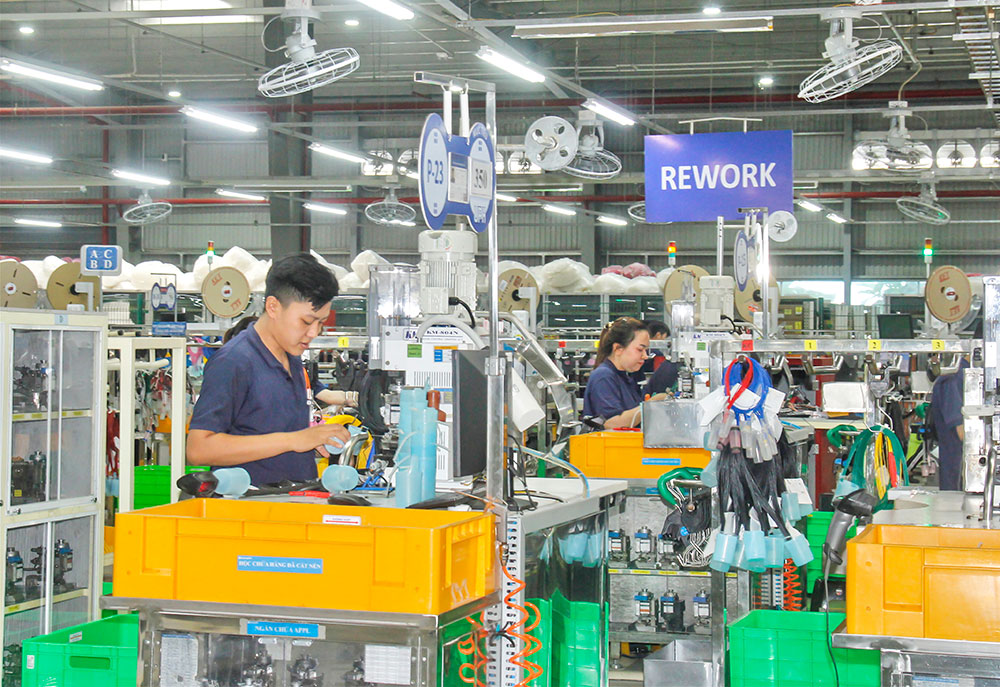 Năm 2026, ngành ngân hàng tăng cường hỗ trợ doanh nghiệp tiếp cận tín dụng, thúc đẩy phát triển sản xuất.