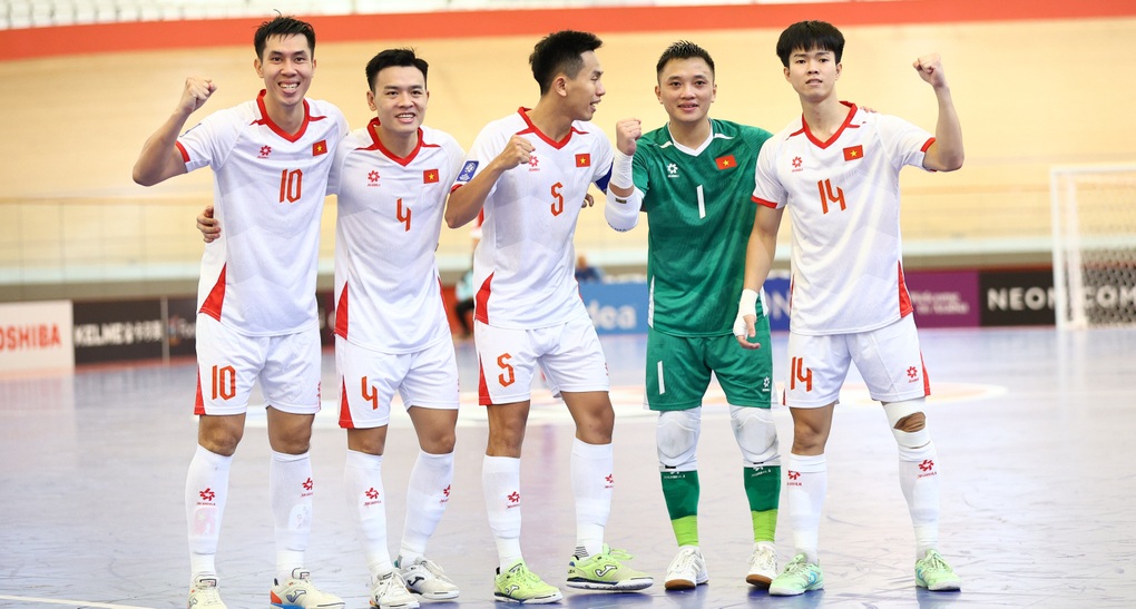 Futsal Việt Nam giành quyền vào tứ kết giải futsal châu Á (Ảnh: AFC).

