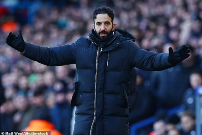 Man Utd bất ngờ sa thải HLV Ruben Amorim