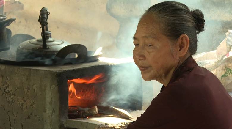 Bà Minh Tấn tần tảo một đời vì con vì cháu.