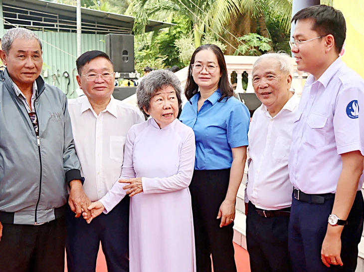 Gạch nối từ quê hương người anh hùng Trần Văn Ơn