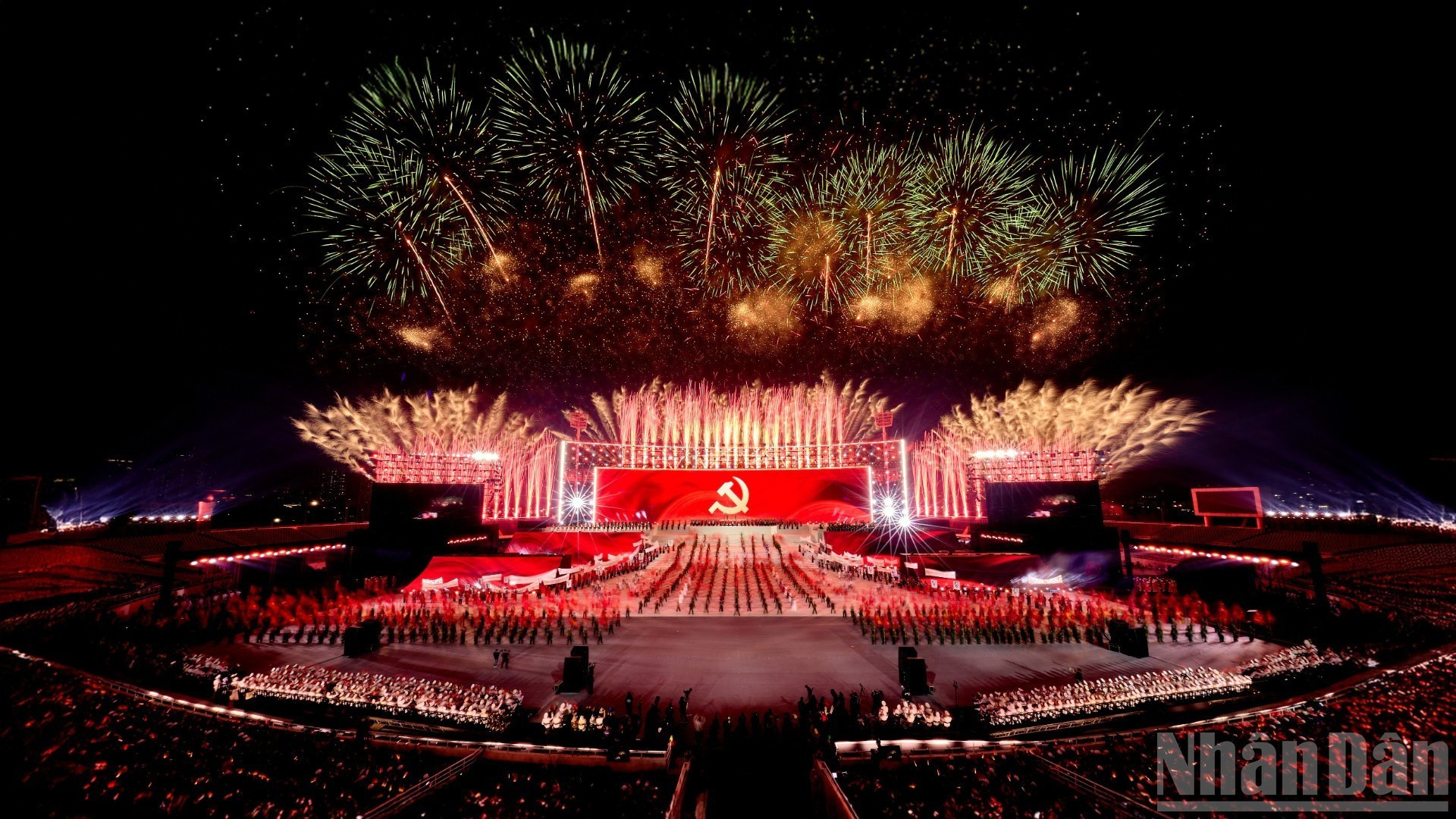 Phấn khởi với thành công của Đại hội XIV, kiều bào ở nước ngoài mong muốn đóng góp thật nhiều cho giai đoạn phát triển mới của đất nước. (Ảnh: THÀNH ĐẠT)