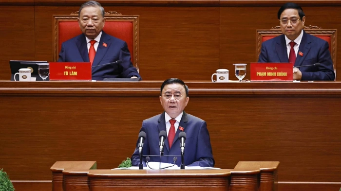 Bồi dưỡng đội ngũ cán bộ, triển khai các định hướng tự chủ chiến lược