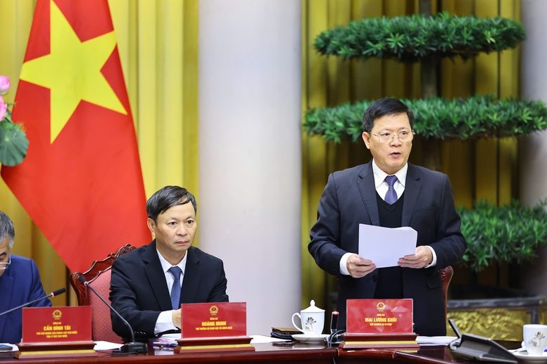 Thứ trưởng Bộ Tư pháp Mai Lương Khôi phát biểu tại họp báo - Ảnh: VGP/Đức Tuân

