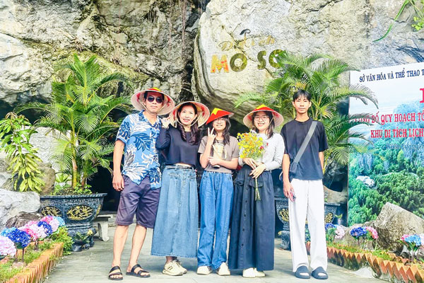 Một chuyến đi chơi cùng gia đình dịp cuối năm, giúp tái tạo nguồn năng lượng tích cực, sẵn sàng cho một khởi đầu mới.

