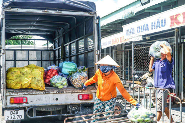 Đảm bảo nguồn cung hàng hóa, giá cả hợp lý góp phần kích cầu tiêu dùng trong dịp lễ, Tết.

