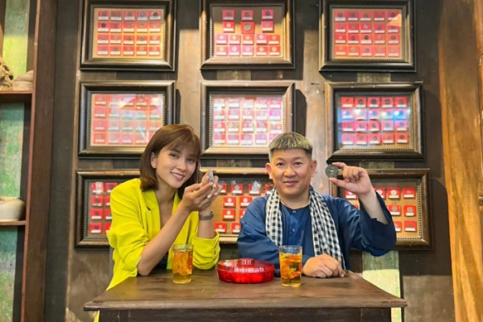 Bộ sưu tầm tiền “đồng hành cùng lịch sử”