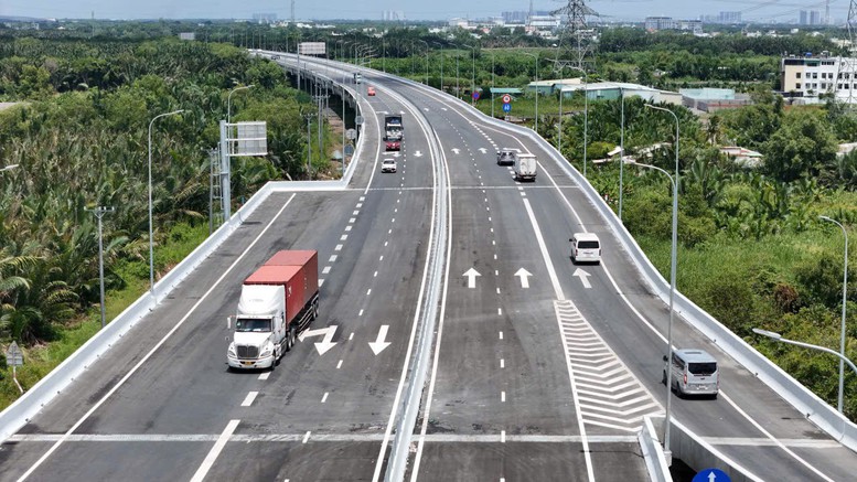 Cao tốc Bến Lức-Long Thành

