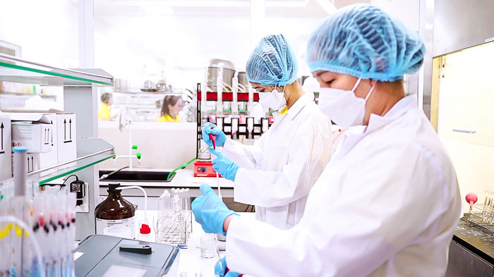 Nâng cao chất lượng nguồn nhân lực là yêu cầu cấp thiết cho sự phát triển bền vững.

