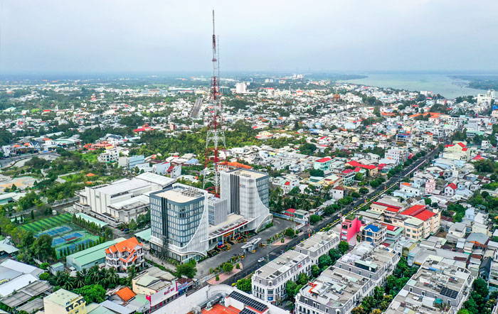 MTTQ các cấp tập trung cao độ thực hiện phong trào “Chung sức xây dựng NTM, đô thị văn minh”. Ảnh: BÁ THI




