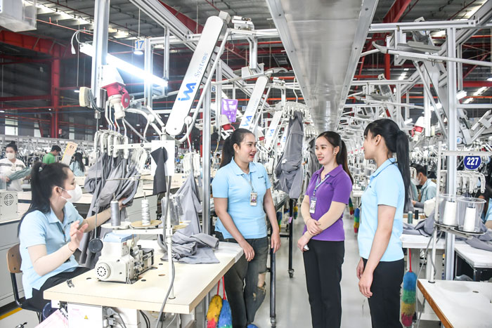 Các nữ công nhân lao động đều bày tỏ mong muốn gắn bó lâu dài, góp sức cho Việt Vương 3 tiếp tục phát triển.

