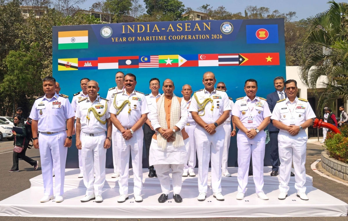 Bộ trưởng Quốc phòng Ấn Độ Rajnath Singh tại cuộc gặp với các đoàn đại biểu Hải quân của 9 nước ASEAN đang tham dự Diễn tập hàng hải MILAN 2026 tại thành phố cảng Visakhapatnam, bang Andhra Pradesh, Đông Nam Ấn Độ ngày 19/2 (Ảnh: BQP Ấn Độ)
