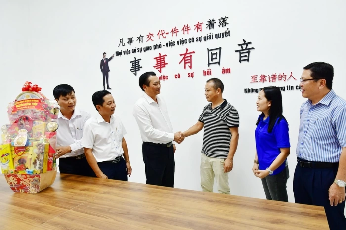 Phó Chủ tịch UBND tỉnh- Nguyễn Quỳnh Thiện chúc Tết các doanh nghiệp