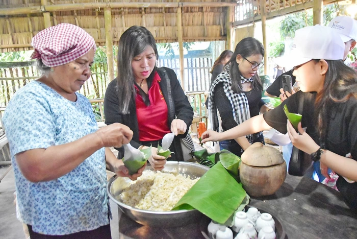 Du lịch cộng đồng- hướng đi bền vững từ bản sắc địa phương