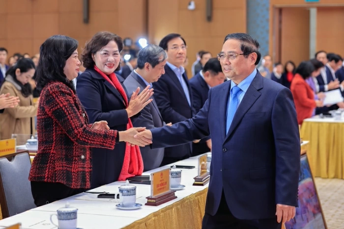 Thủ tướng: Số hóa tạo đà - Xanh hóa lan tỏa - Doanh nghiệp bứt phá - Đất nước vươn xa