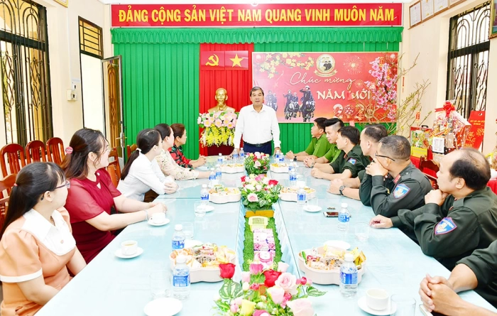 Phó Bí thư Tỉnh ủy, Chủ tịch Ủy ban MTTQ Việt Nam tỉnh- Kim Ngọc Thái chúc Tết Tiểu đoàn Cảnh sát cơ động số 2