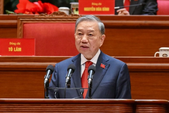 VỮNG BƯỚC DƯỚI CỜ ĐẢNG