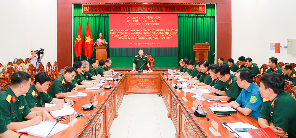 Đoàn công tác của Bộ Chỉ huy Quân sự tỉnh kiểm tra công tác tuyển quân tại Ban Chỉ huy phòng thủ khu vực 2 - Sơn Đông.