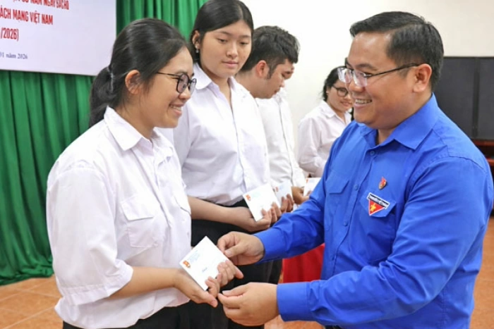 Xuân yêu thương, ấm lòng sinh viên hoàn cảnh khó khăn