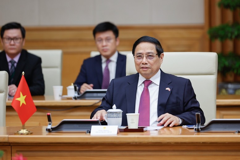 Thủ tướng Phạm Minh Chính chúc mừng thành tựu phát triển của Singapore; chúc Singapore tổ chức thành công Tổng tuyển cử năm 2025 - Ảnh: VGP/Nhật Bắc