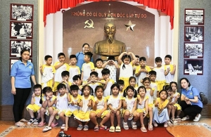 Nuôi dưỡng trái tim ấm nồng tình yêu quê hương