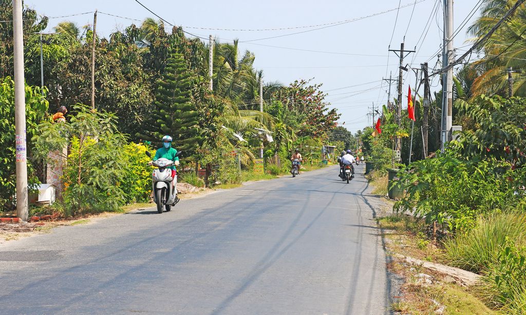 Đảng bộ, quân và dân xã Hiếu Nghĩa (huyện Vũng Liêm) quyết tâm đưa xã đạt chuẩn NTM kiểu mẫu.

