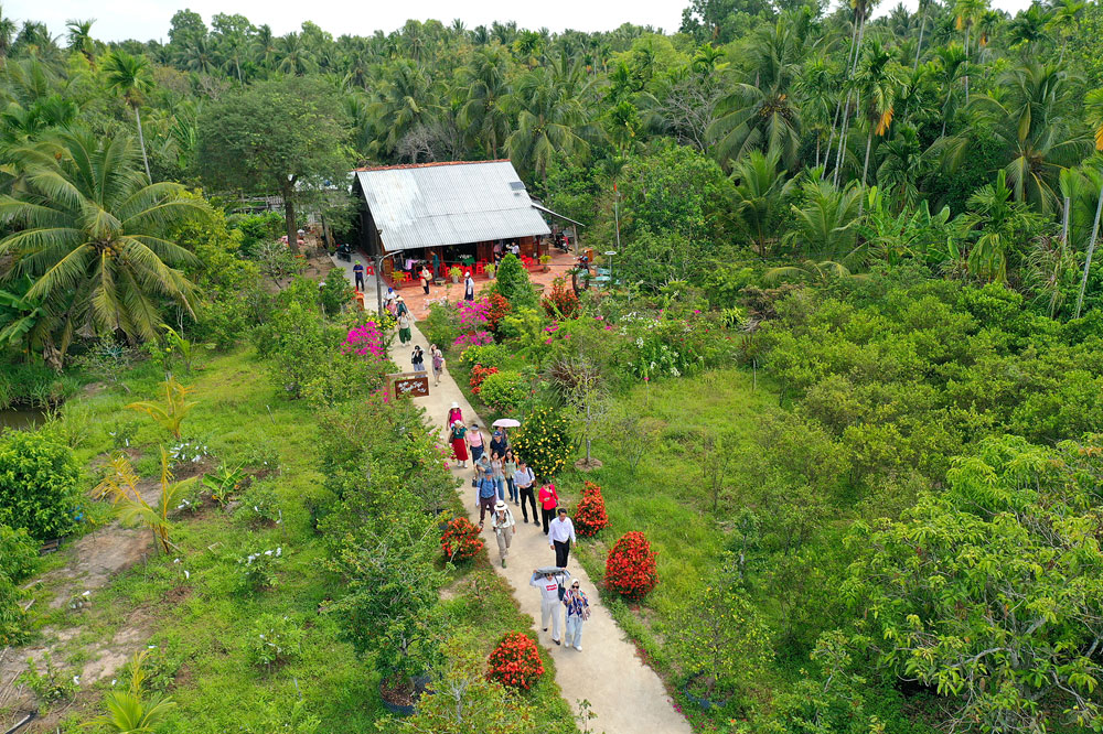 Nhị Hòa hình thành làng du lịch giai đoạn 1 với 8 hộ dân tham gia. Mỗi hộ là một sản phẩm trải nghiệm riêng, không trùng lắp và liên kết với nhau thành một hành trình liền mạch.


