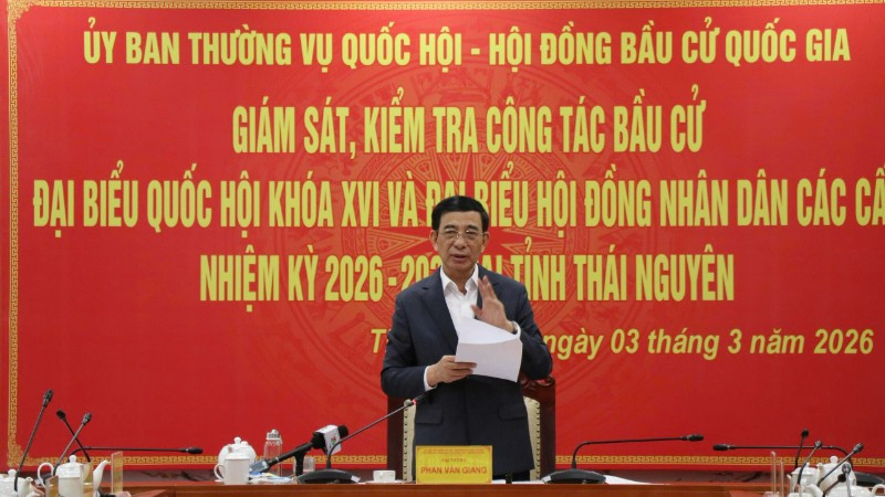 Đại tướng Phan Văn Giang phát biểu tại buổi giám sát, kiểm tra. (Ảnh: TUẤN SƠN)
