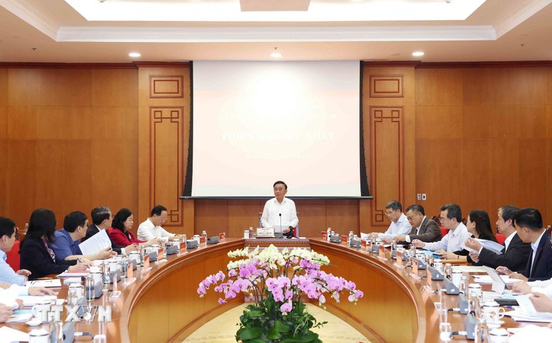 Thường trực Ban Bí thư chủ trì Phiên họp thứ nhất Ban Chỉ đạo Trung ương về phát triển văn hóa Việt Nam - Ảnh: TTXVN

