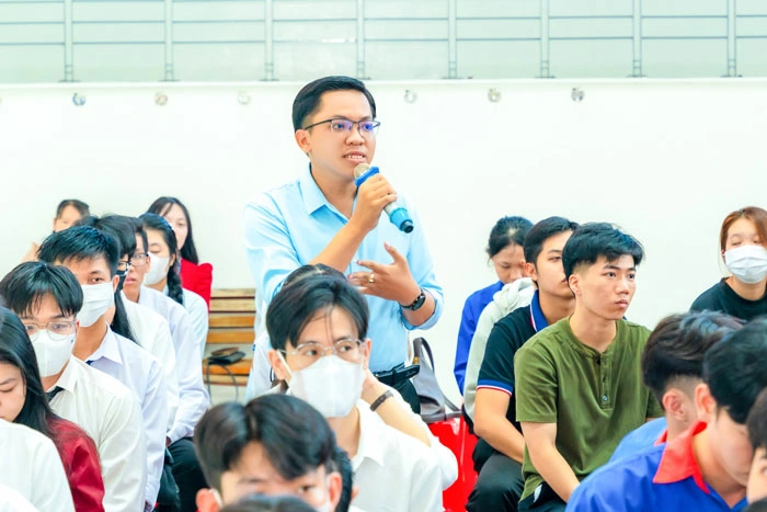 Đẩy mạnh tuyên truyền trong học sinh, sinh viên về cuộc bầu cử