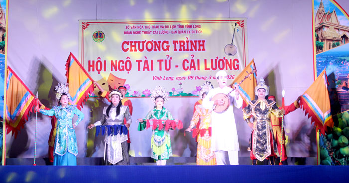 Đoàn Nghệ thuật cải lương Vĩnh Long biểu diễn tại chương trình Hội ngộ Tài tử- Cải lương.