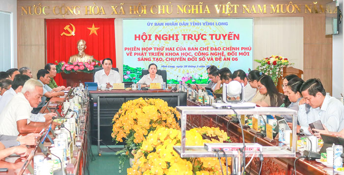 Quang cảnh hội nghị tại điểm cầu UBND tỉnh.
