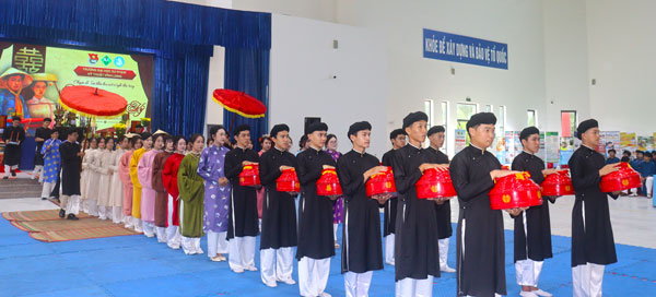 Giới thiệu nghi thức tiêu biểu trong đám cưới Nam Bộ.

