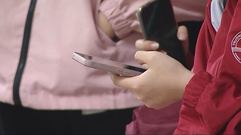 Đa số Gen Z cập nhật thông tin bầu cử qua mạng xã hội.
