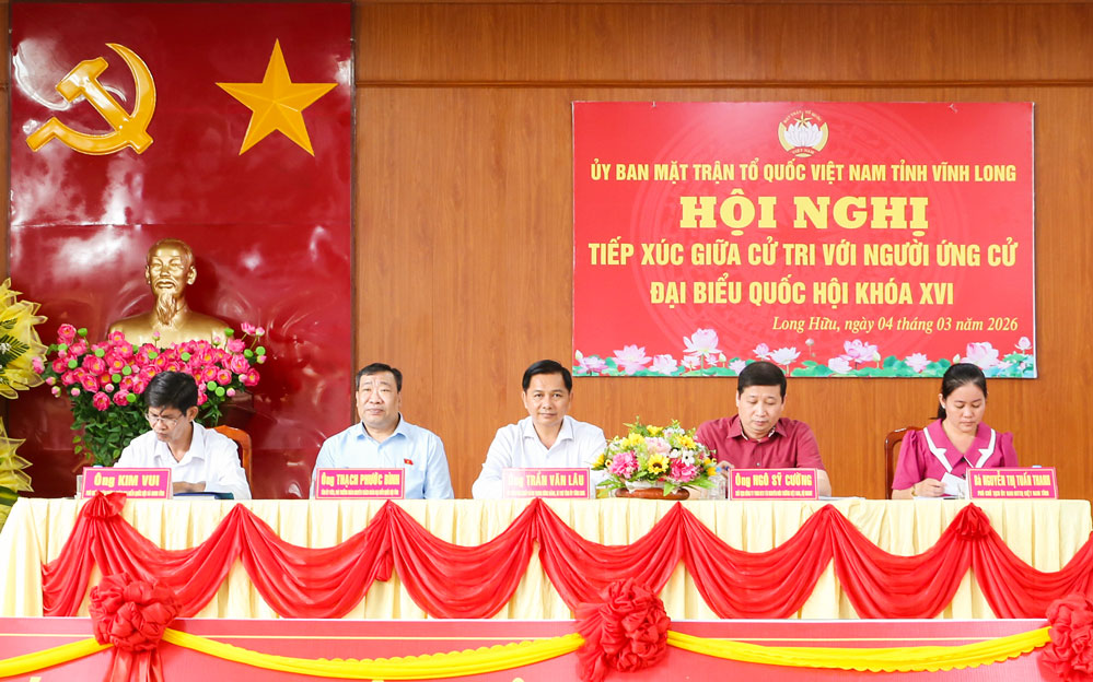 Ứng cử viên ĐBQH Khóa XVI (đơn vị bầu cử số 4) tiếp xúc cử tri xã Long Hữu và Ngũ Lạc.