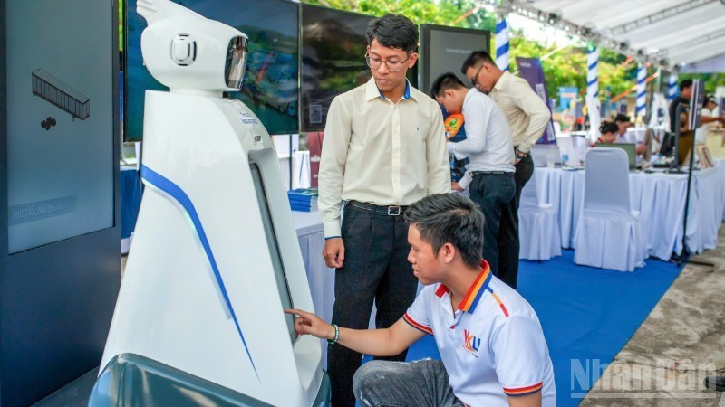 Một sản phẩm khoa học công nghệ cao. (Ảnh: Kim Bách)
