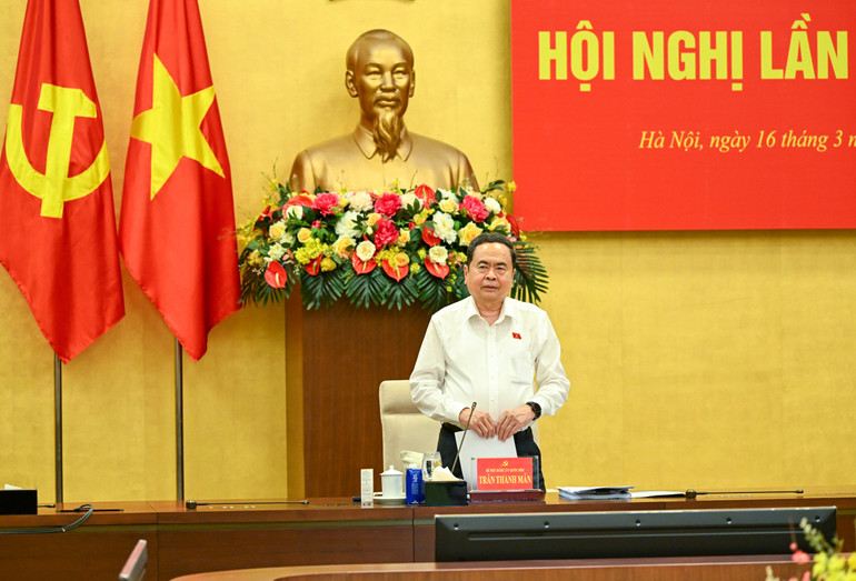 Bí thư Đảng ủy Quốc hội, Chủ tịch Quốc hội Trần Thanh Mẫn phát biểu tại hội nghị. (Ảnh: DUY LINH)
