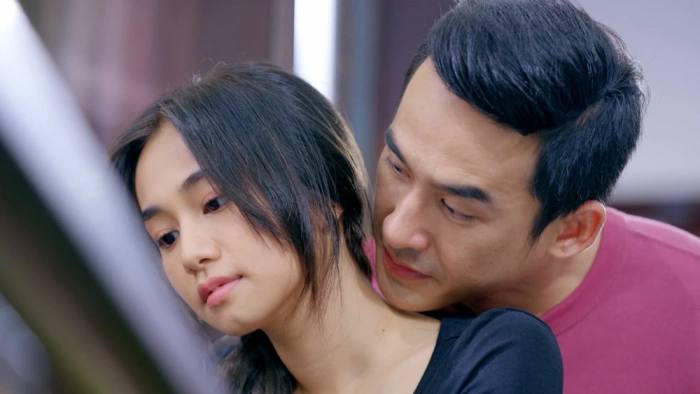 “Bóng Ma Hạnh Phúc” Tập 7: Lê Phương mang “lửa” đến gần “rơm”, Lương Thế Thành hủy hẹn đối tác dẫn “cháu gái nương tựa” đi ăn trưa