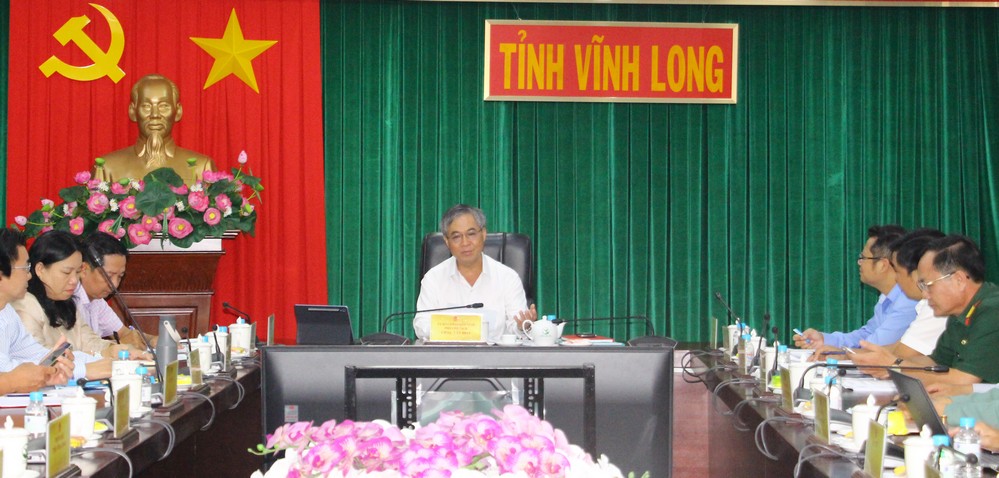 Đồng chí Châu Văn Hòa, Tỉnh ủy viên, Phó Chủ tịch UBND tỉnh phát biểu chỉ đạo.