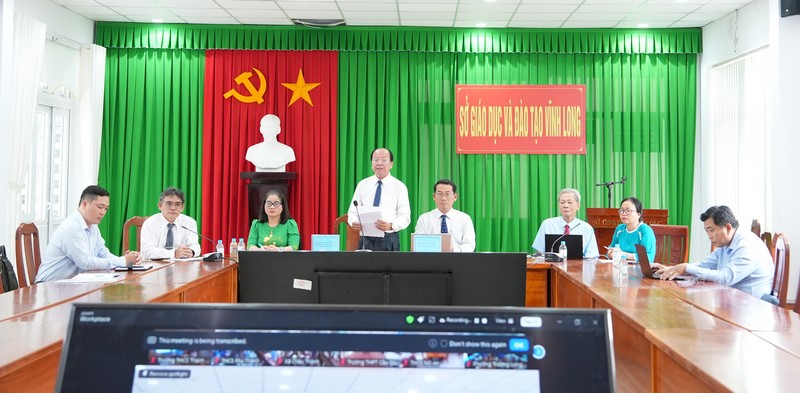 Thầy thuốc nhân dân. TS.BS. Ngô Văn Tân- Chủ tịch Hội Liên hiệp hữu nghị tỉnh, Trưởng Ban Tổ chức phát biểu phát động cuộc thi.