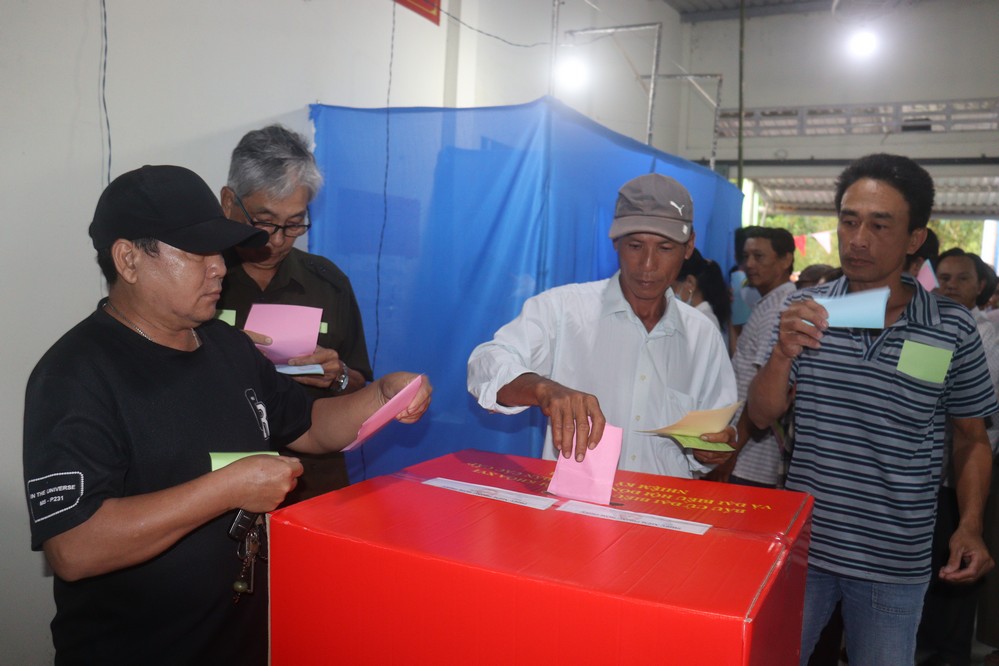 Công tác tổ chức bầu cử tại các địa phương được chuẩn bị chu đáo, nghiêm túc, đúng quy định.