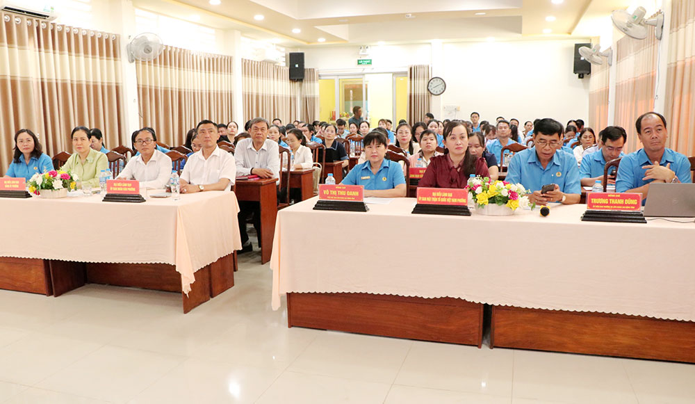 Quang cảnh hội nghị tại điểm cầu Trà Vinh. (Ảnh: SƠN TUYỀN)