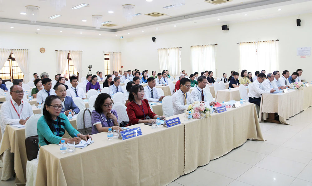 Đại biểu tham dự đại hội.