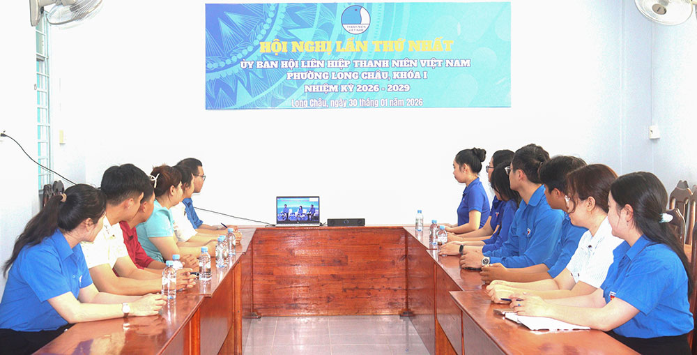 Đoàn Phường Long Châu tham gia Diễn đàn “Tiếng nói tuổi trẻ - Hành động của Đoàn”. 