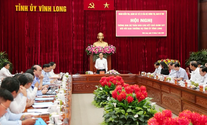 Thông qua dự thảo báo cáo kết quả giám sát của Bộ Chính trị đối với Ban Thường vụ Tỉnh ủy Vĩnh Long