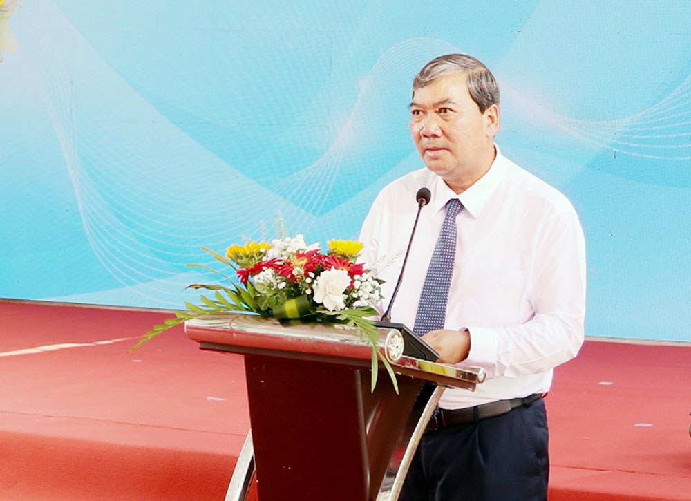 Phó Bí thư Tỉnh ủy- Kim Ngọc Thái phát biểu tại buổi họp mặt.